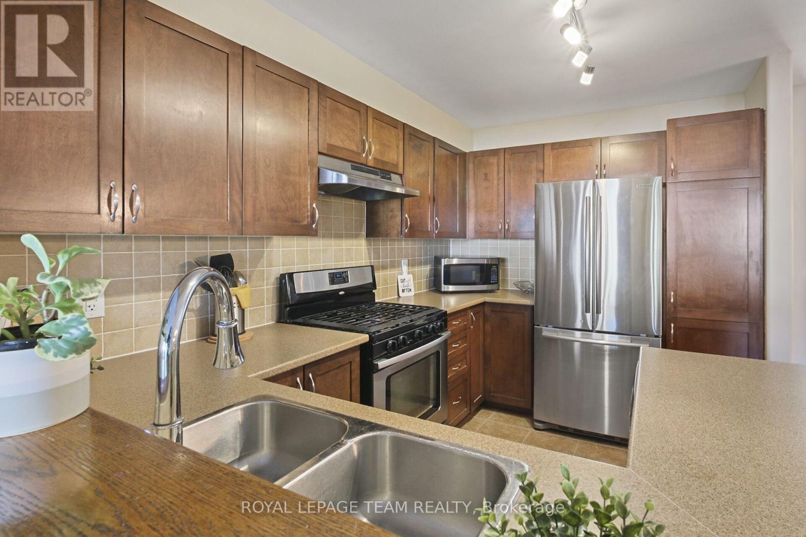 215 Parkrose Private, Ottawa, Ontario  K4A 0N8 - Photo 12 - X13096632