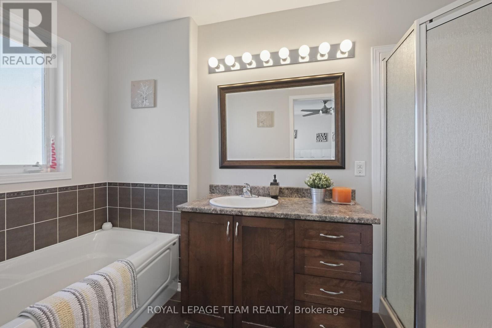 215 Parkrose Private, Ottawa, Ontario  K4A 0N8 - Photo 22 - X13096632
