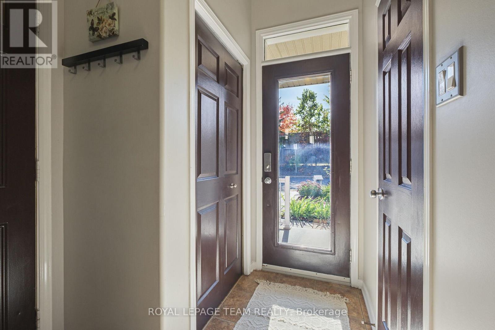 215 Parkrose Private, Ottawa, Ontario  K4A 0N8 - Photo 3 - X13096632