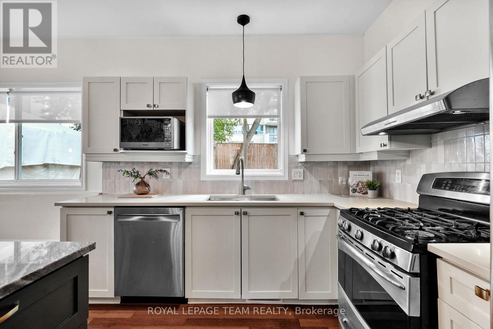 2122 Saunders Avenue, Ottawa, Ontario  K2A 4C7 - Photo 17 - X13096644