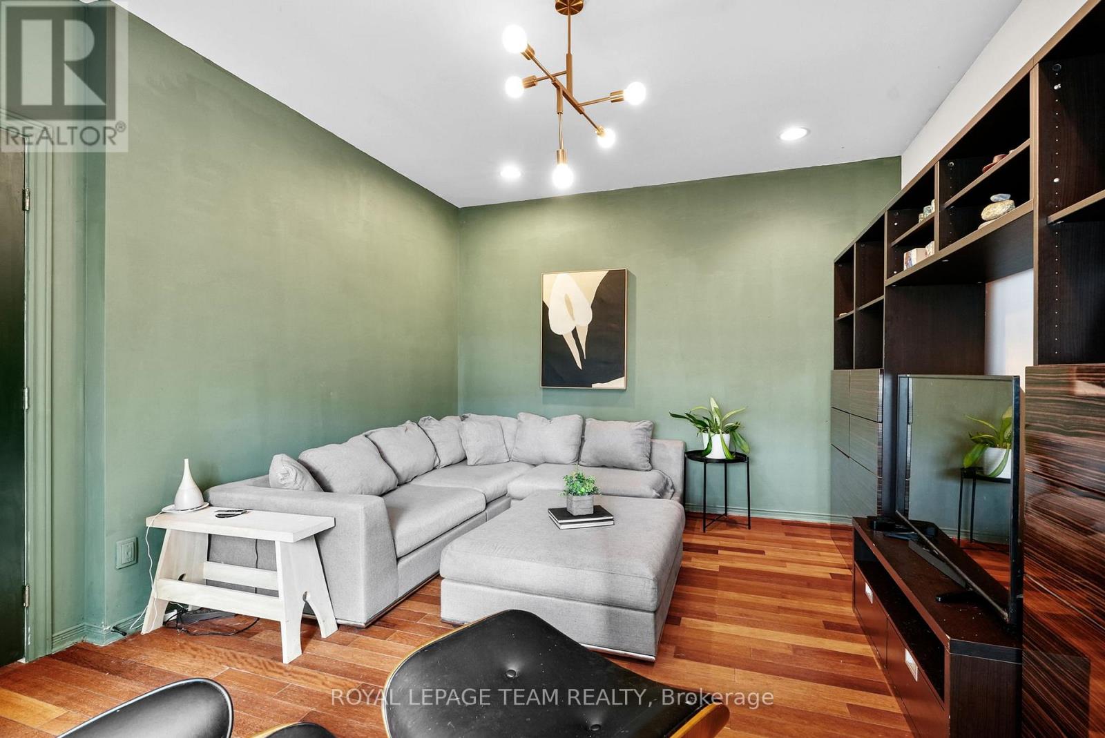 2122 Saunders Avenue, Ottawa, Ontario  K2A 4C7 - Photo 20 - X13096644