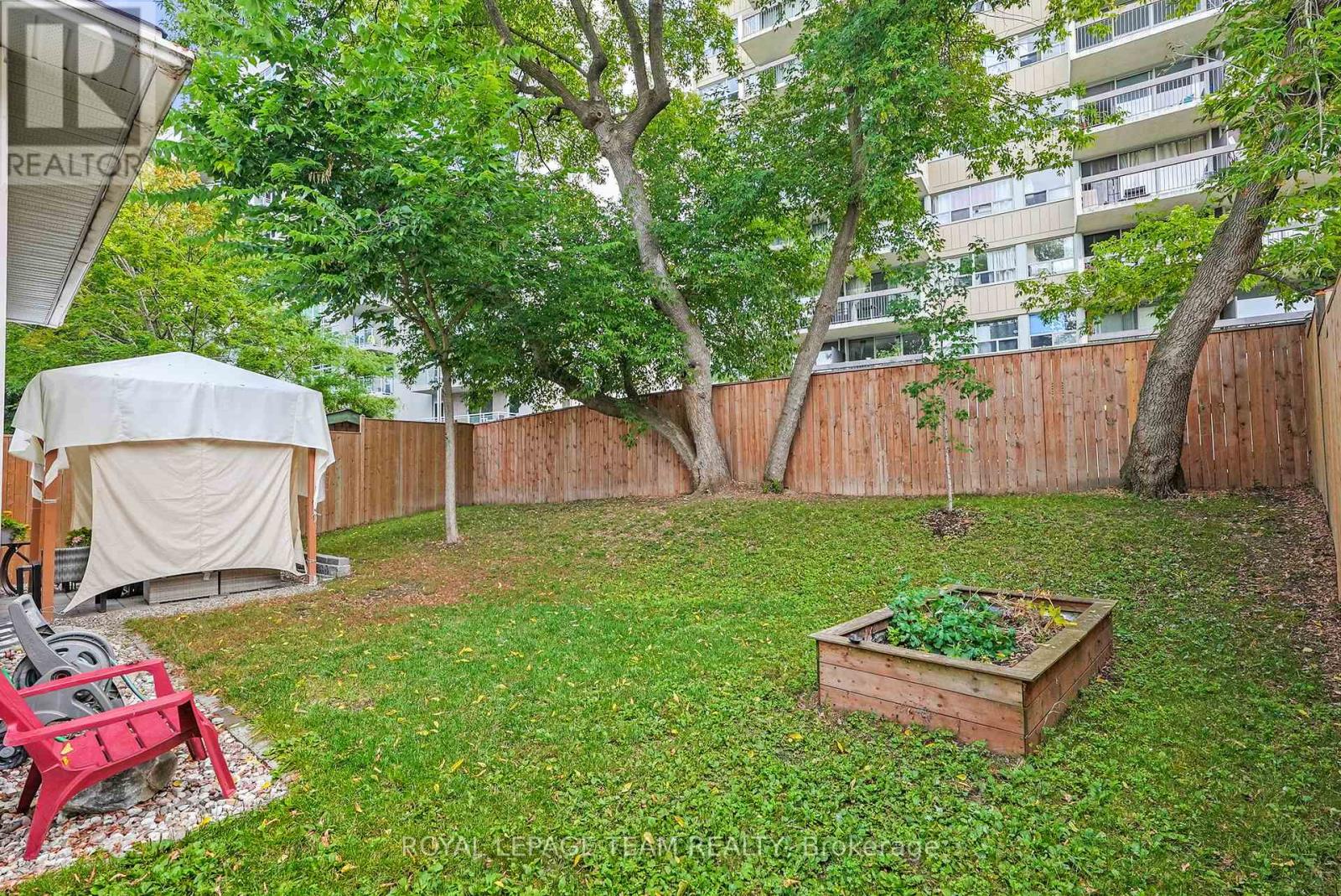 2122 Saunders Avenue, Ottawa, Ontario  K2A 4C7 - Photo 35 - X13096644