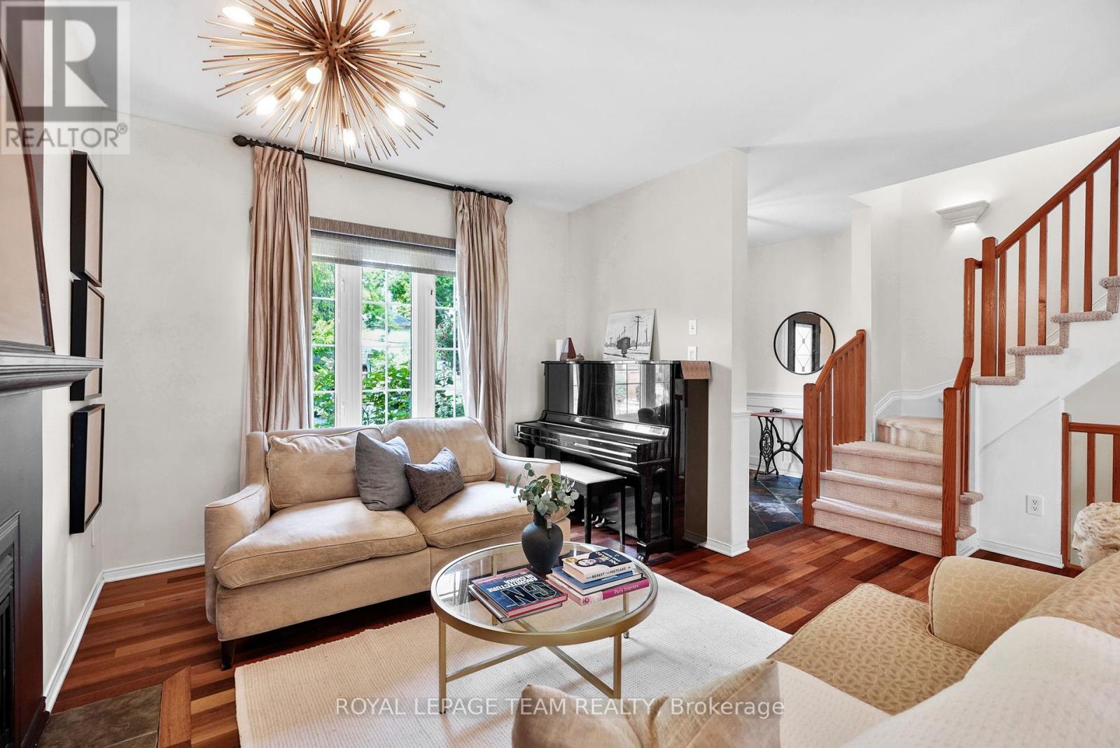 2122 Saunders Avenue, Ottawa, Ontario  K2A 4C7 - Photo 4 - X13096644