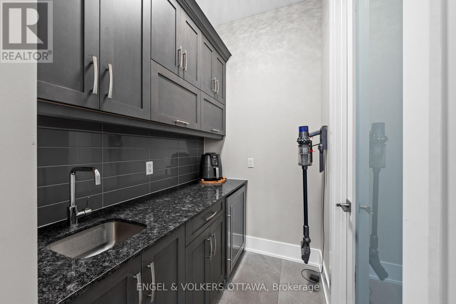 15 Tierney Drive, Ottawa, Ontario  K2J 4W2 - Photo 14 - X13096688
