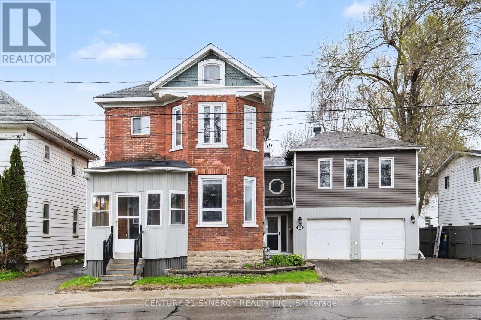 13 LOMBARD STREET, Smiths Falls, Ontario