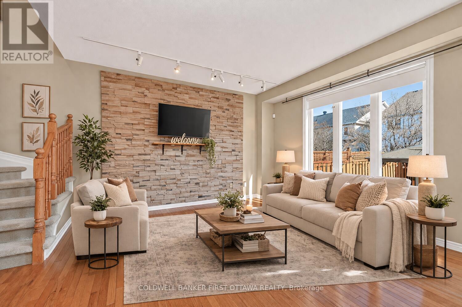 102 WINDANCE CRESCENT, Ottawa, Ontario