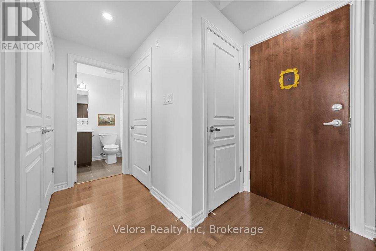 303 - 705 Beauparc Private, Ottawa, Ontario  K1J 0B6 - Photo 2 - X13098276