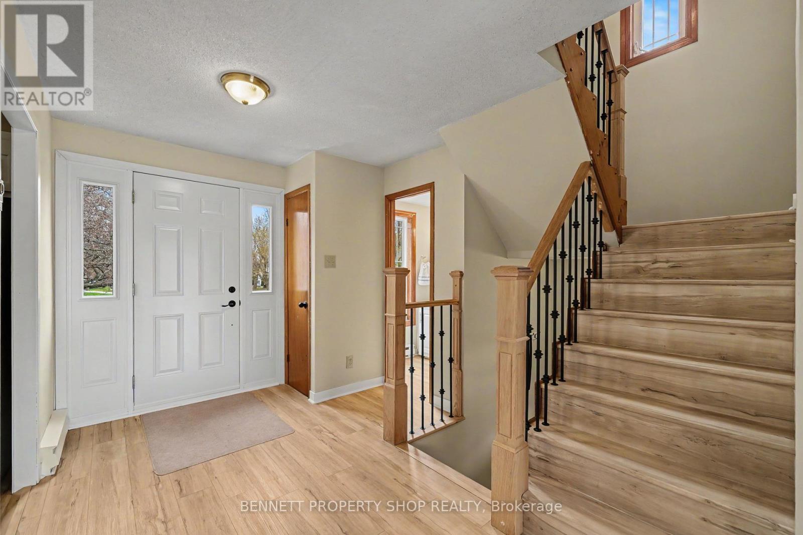 22 Poole Creek Crescent, Ottawa, Ontario  K2S 1T6 - Photo 4 - X13098708