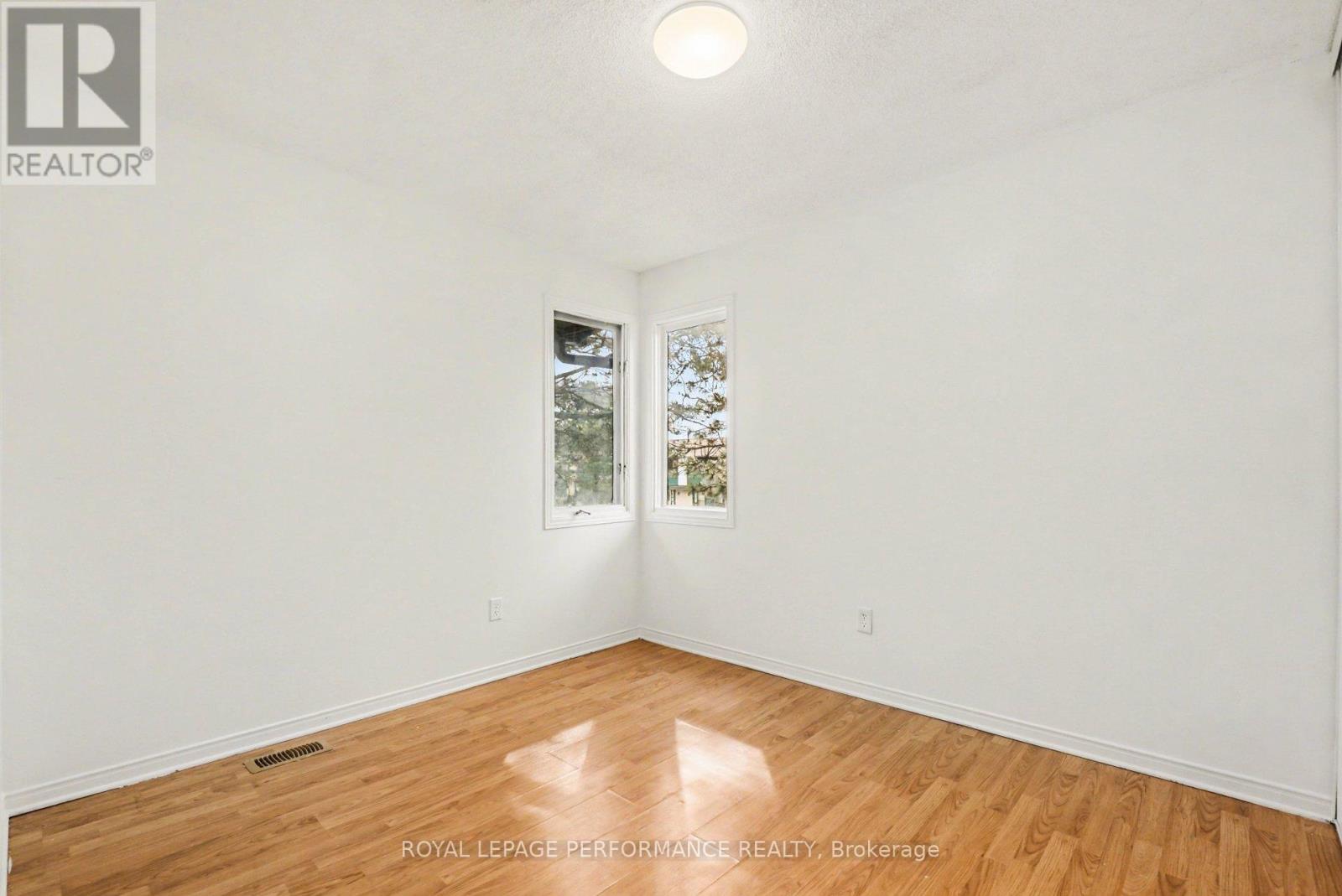 1641 Meadowbrook Road, Ottawa, Ontario  K1B 4W6 - Photo 14 - X13100180