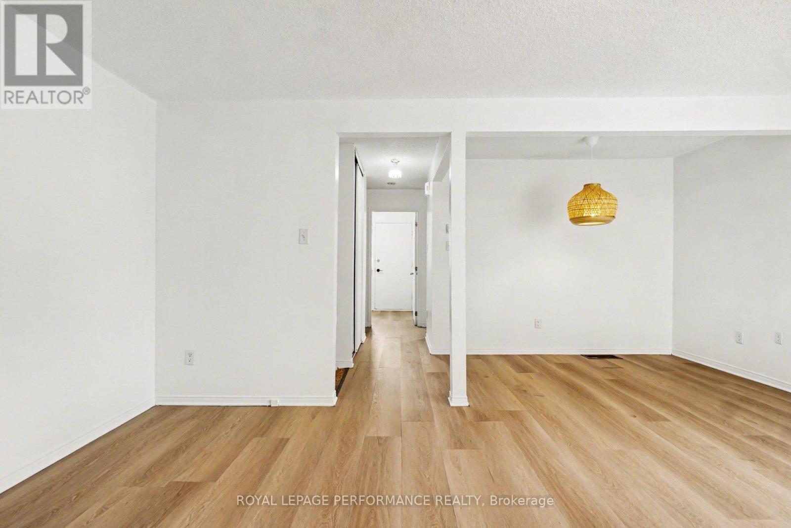 1641 Meadowbrook Road, Ottawa, Ontario  K1B 4W6 - Photo 6 - X13100180