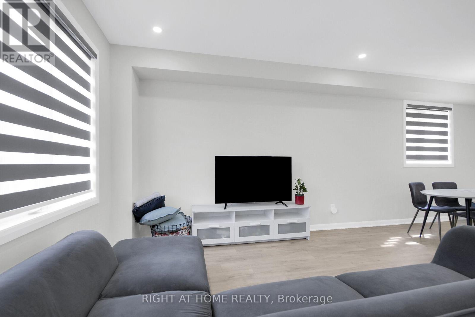 1020 Ballyhale Heights, Ottawa, Ontario  K2J 6Y6 - Photo 12 - X13100184