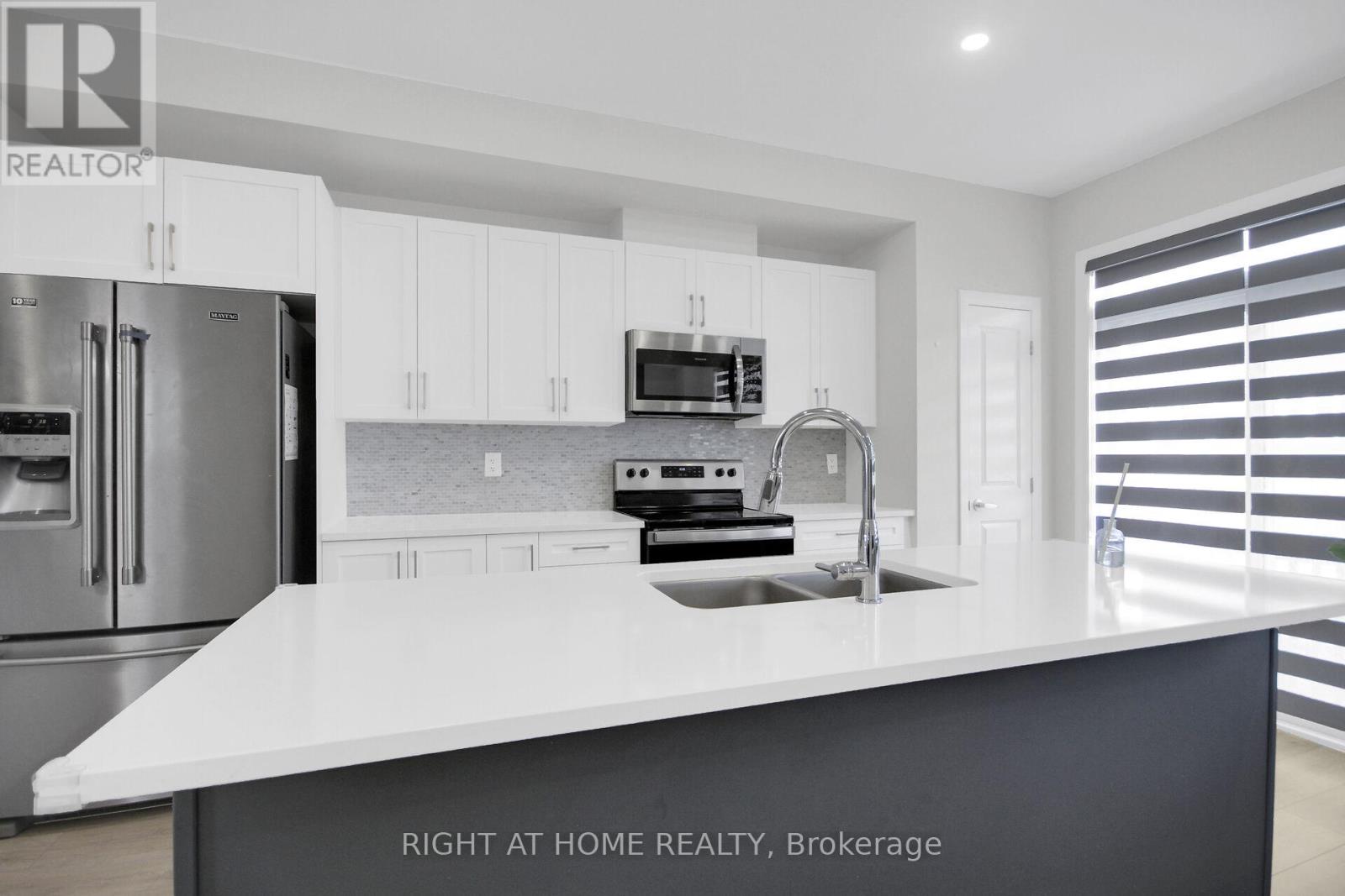 1020 Ballyhale Heights, Ottawa, Ontario  K2J 6Y6 - Photo 17 - X13100184