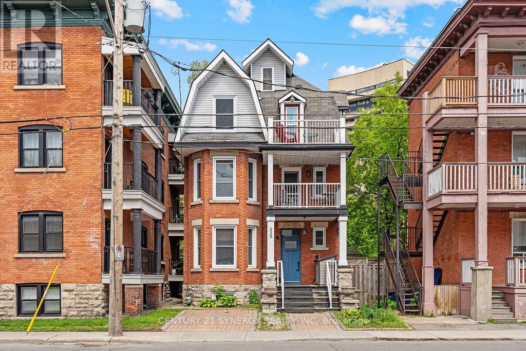 2 - 229 CHARLOTTE STREET, Ottawa, Ontario