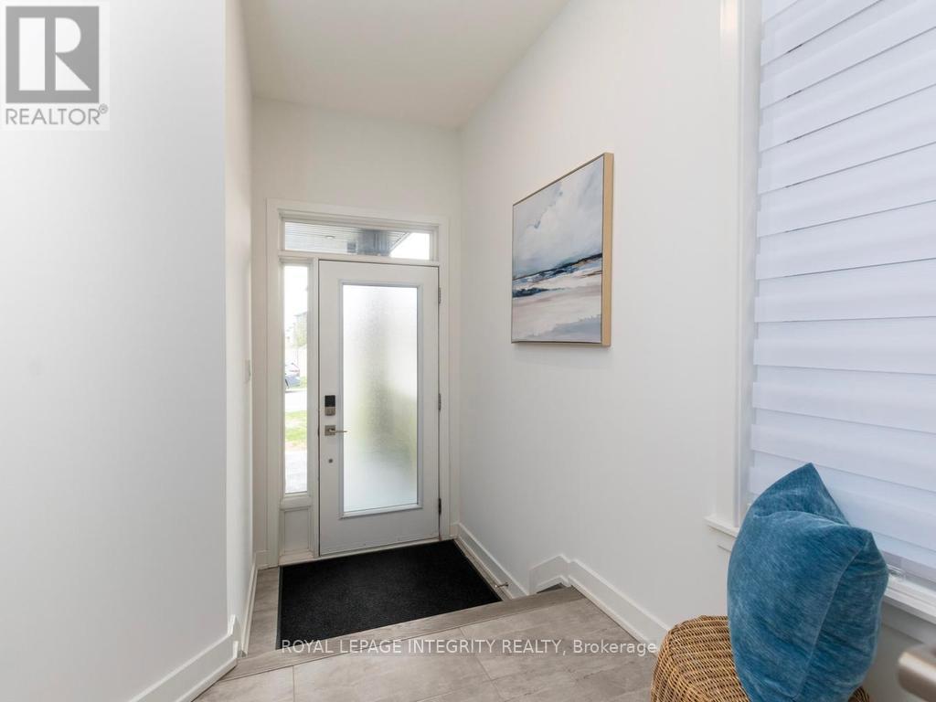 28 Mendoza Way, Ottawa, Ontario  K2S 2S6 - Photo 3 - X13101122
