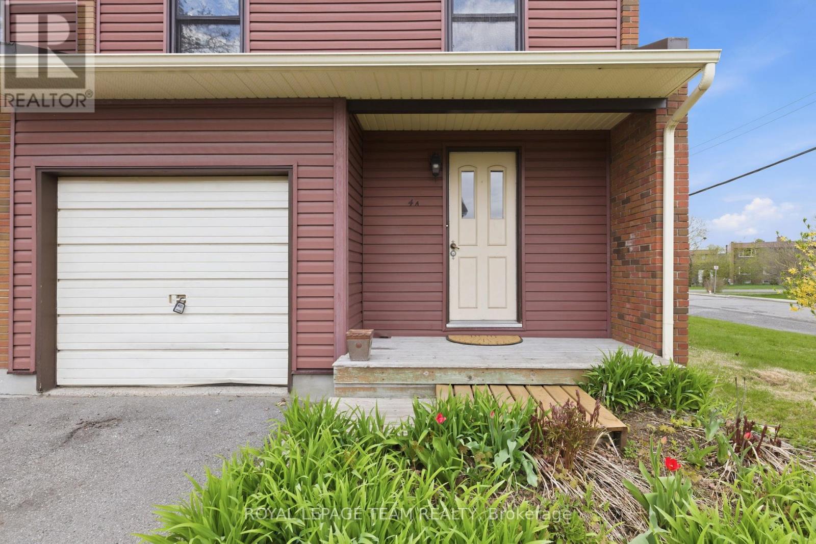 66 - 4 Arnold Drive, Ottawa, Ontario  K2H 6V9 - Photo 2 - X13104140