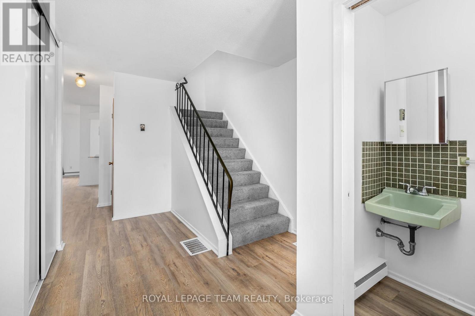 66 - 4 Arnold Drive, Ottawa, Ontario  K2H 6V9 - Photo 5 - X13104140