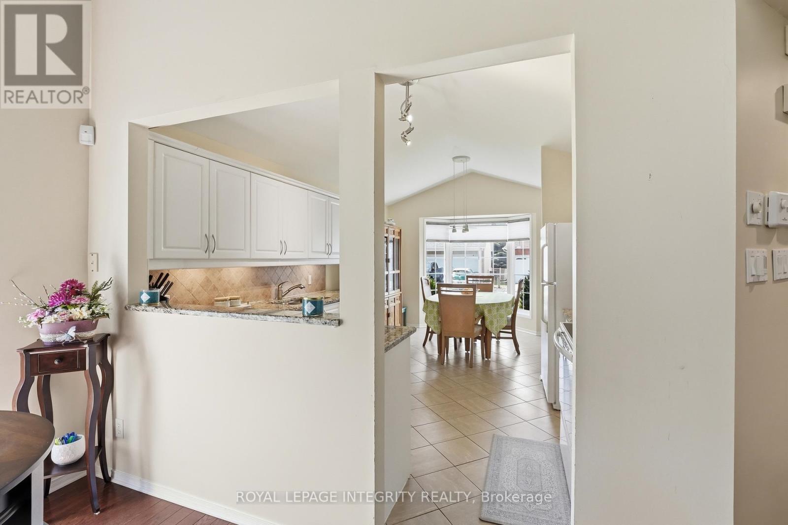 42 Settler's Ridge Way, Ottawa, Ontario  K2J 4V2 - Photo 7 - X13105576