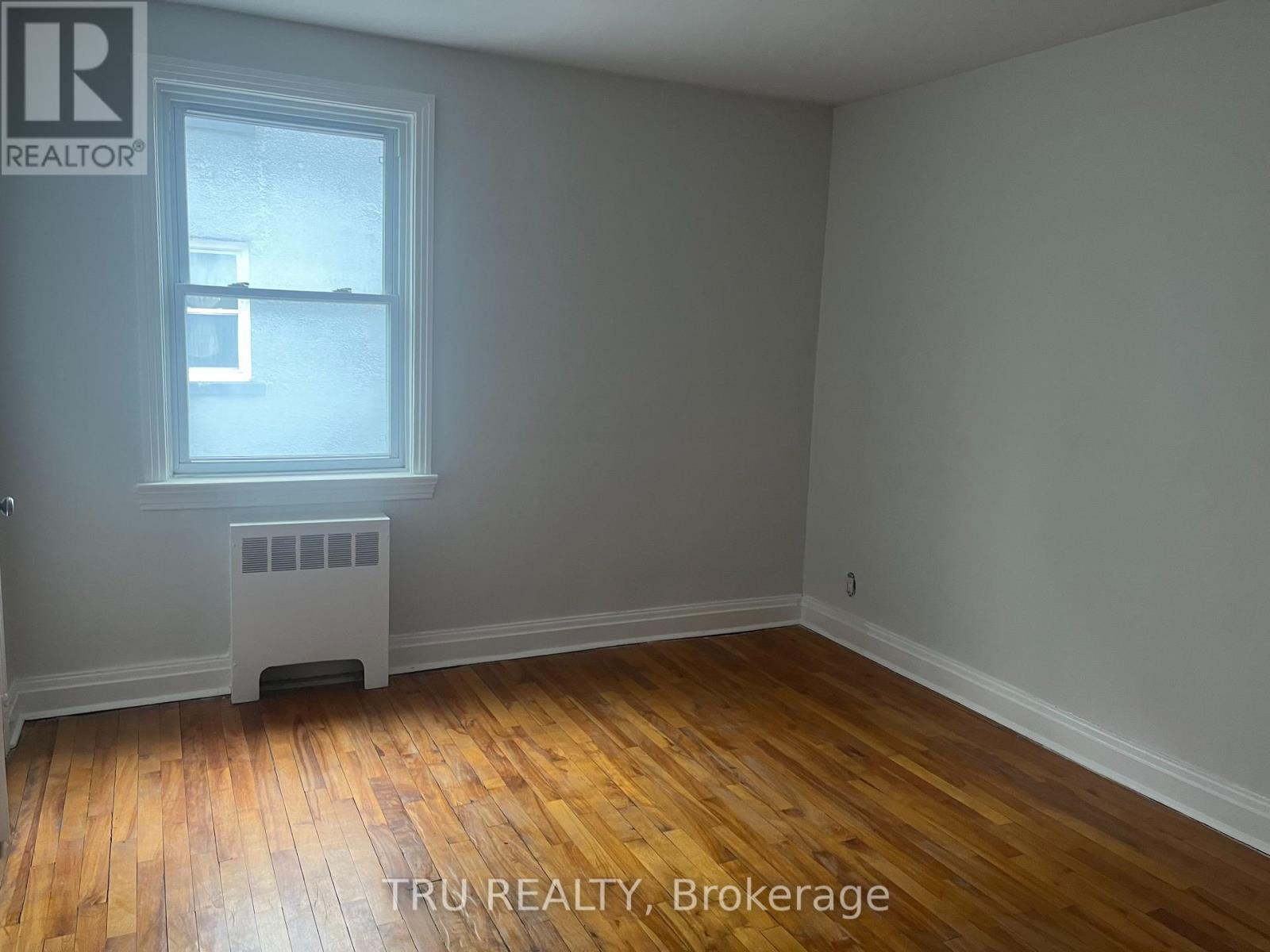 3 - 384 Blake Boulevard, Ottawa, Ontario  K1L 6L2 - Photo 7 - X13105910