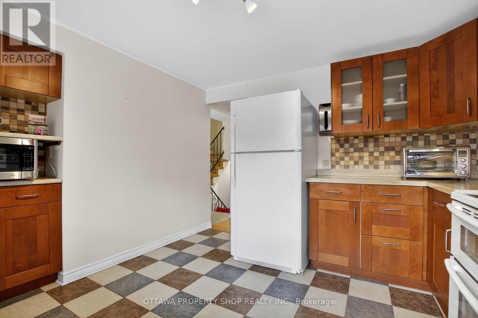 #30 - 2 Bertona Street, Ottawa, Ontario  K2G 0W2 - Photo 9 - X13106750