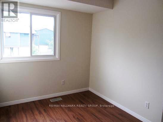 111 - 1817 Meadowbrook Road, Ottawa, Ontario  K1B 4W6 - Photo 11 - X13107100