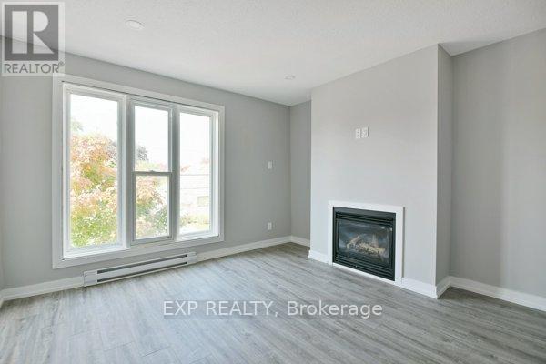 369 Lafontaine Avenue, Ottawa, Ontario  K1L 6X9 - Photo 8 - X13107874