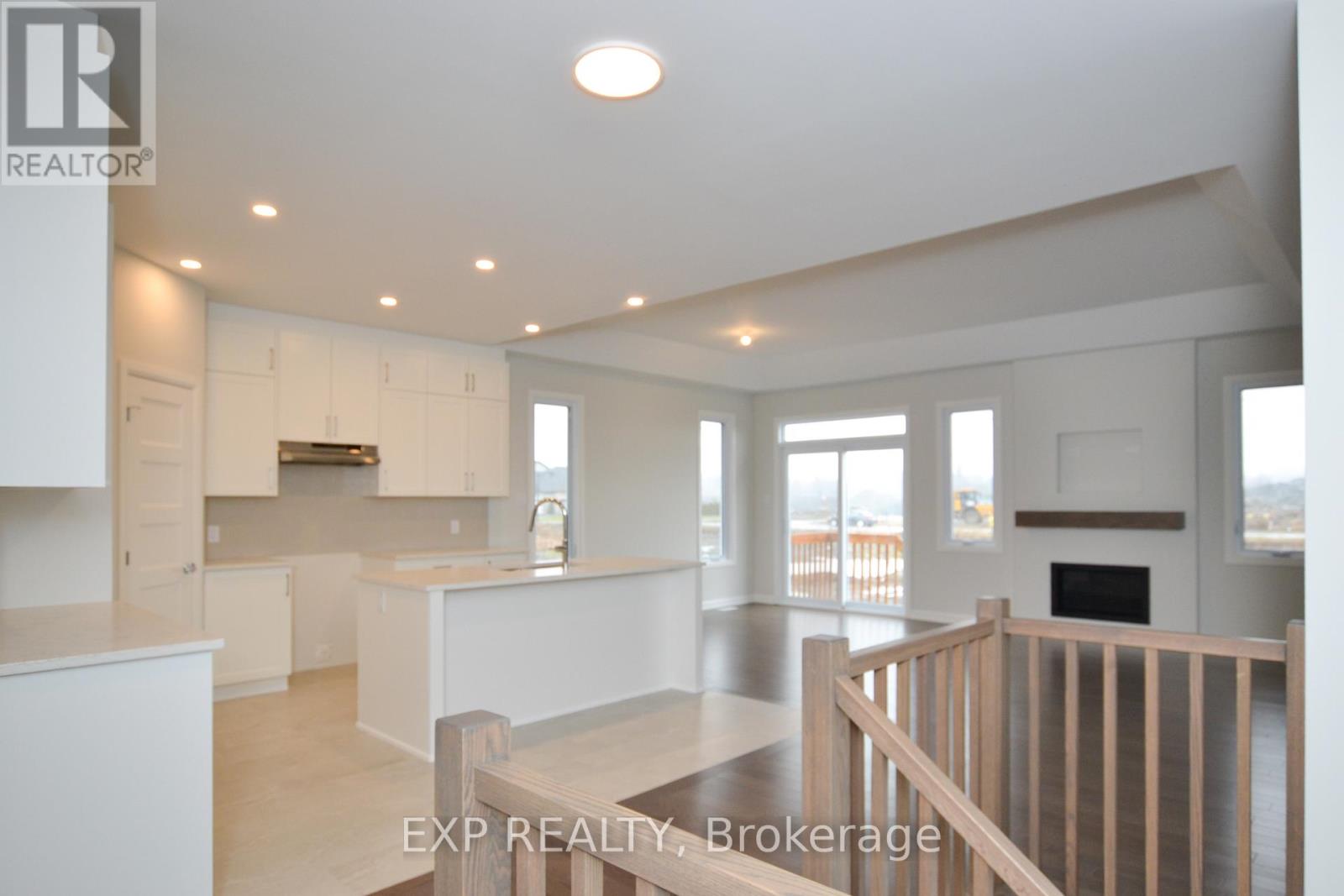 310 Turquoise Street, Clarence-Rockland, Ontario  K4K 0L5 - Photo 4 - X13107914