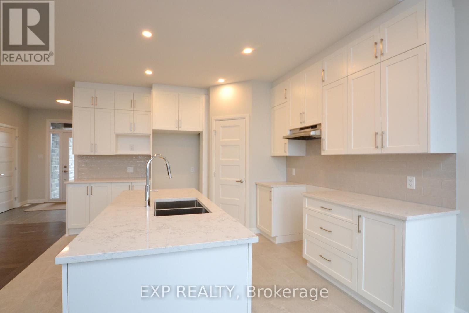 310 Turquoise Street, Clarence-Rockland, Ontario  K4K 0L5 - Photo 5 - X13107914