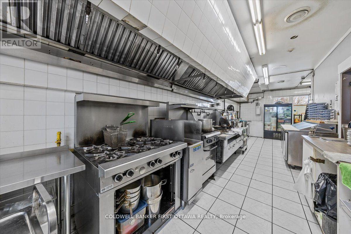 2820 County Rd 43 Road N, North Grenville, Ontario  K0G 1J0 - Photo 15 - X13108040