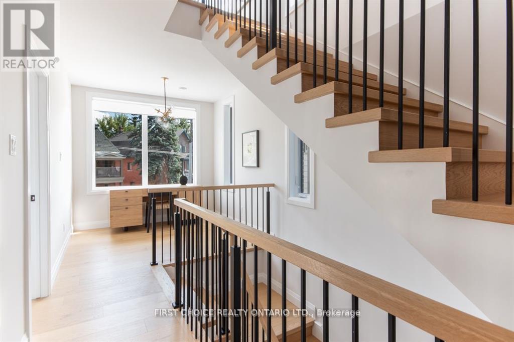 296 Riverdale Avenue, Ottawa, Ontario  K1S 1R1 - Photo 3 - X13108300