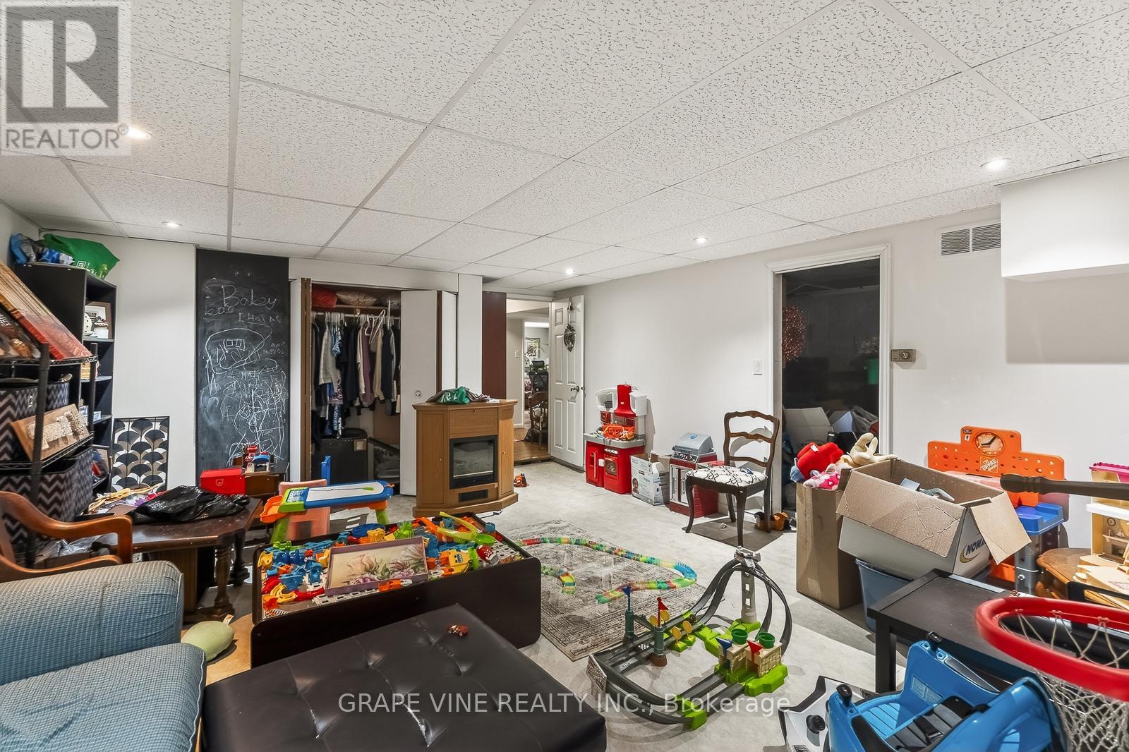 46 Macfarlane Road, Ottawa, Ontario  K2E 6V5 - Photo 19 - X13108908