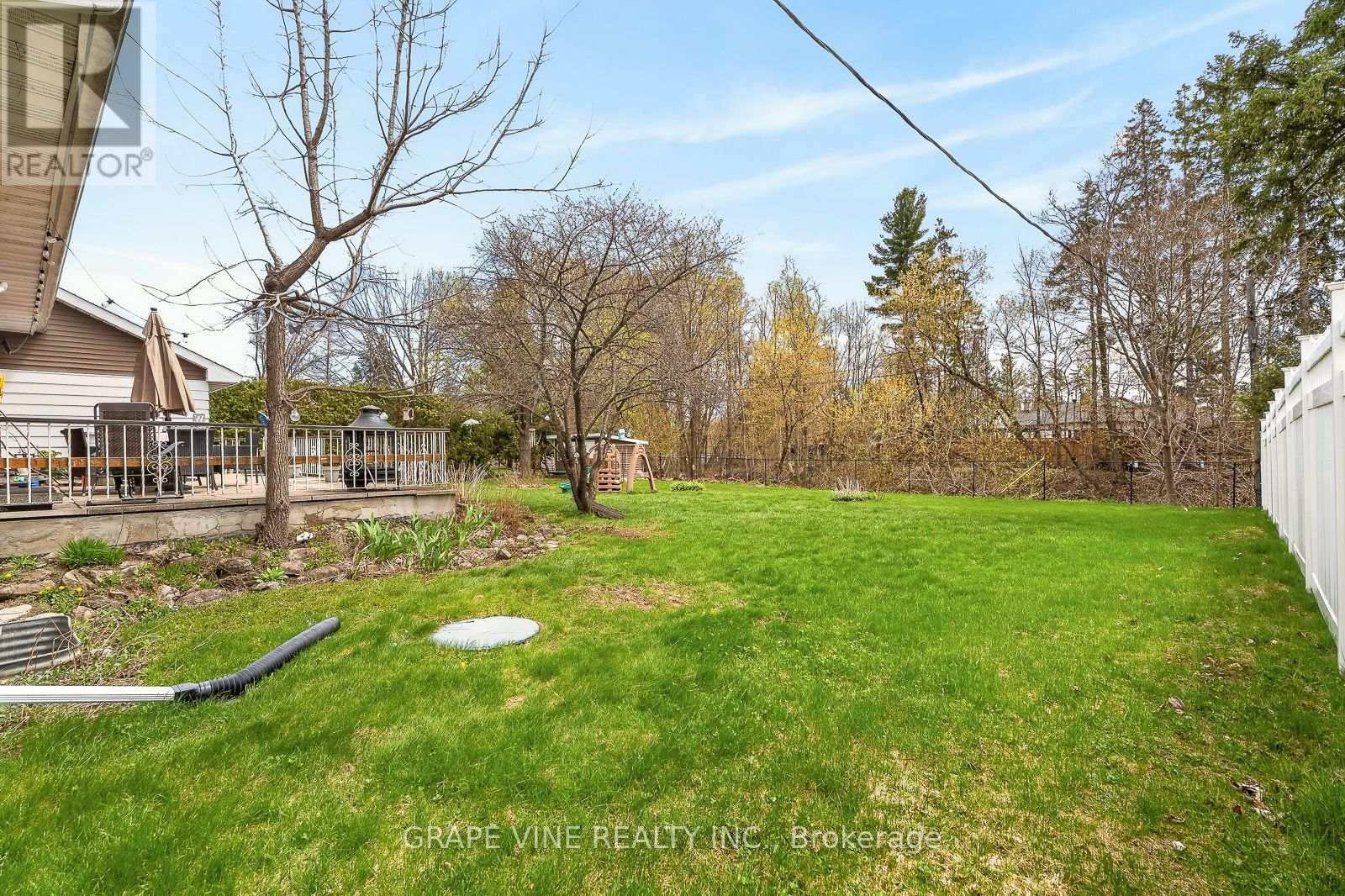 46 Macfarlane Road, Ottawa, Ontario  K2E 6V5 - Photo 30 - X13108908