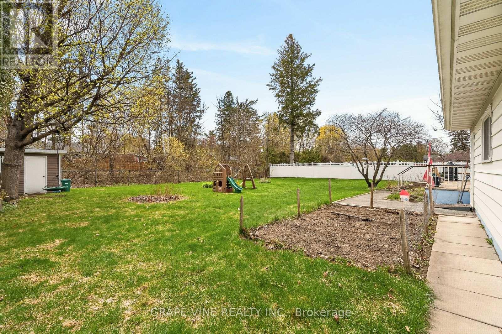 46 Macfarlane Road, Ottawa, Ontario  K2E 6V5 - Photo 33 - X13108908