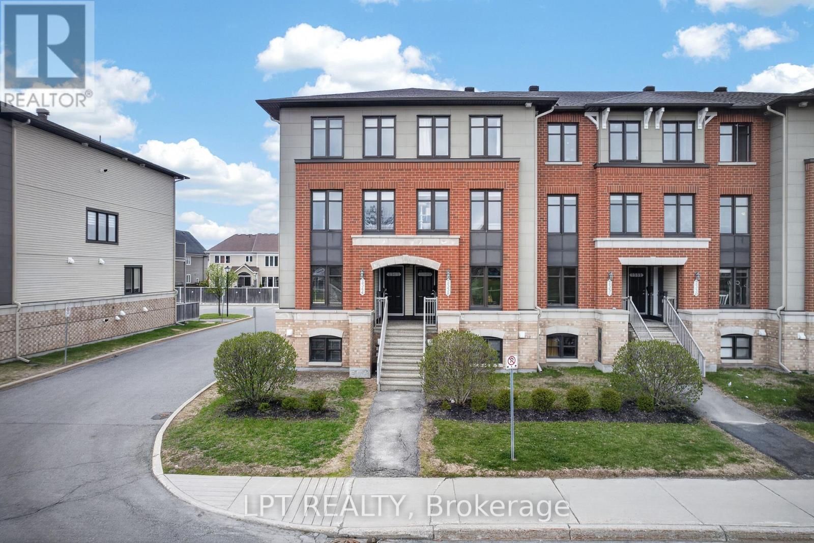 2342 ESPRIT DRIVE, Ottawa, Ontario