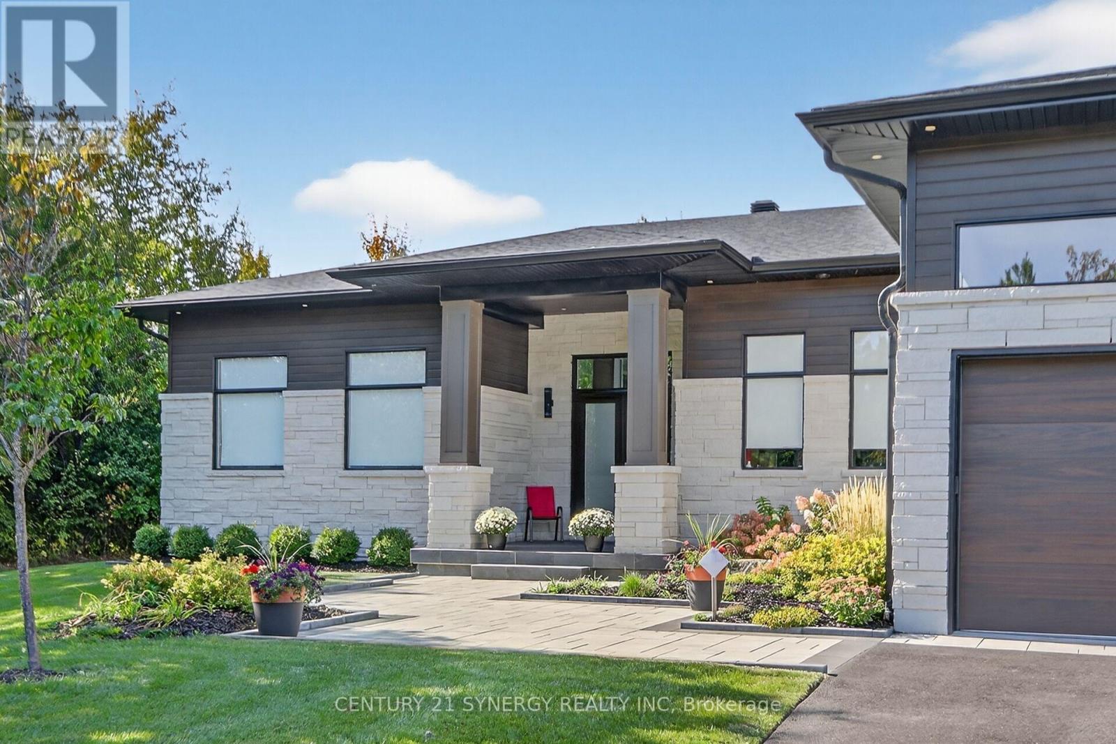 120 Derbeyshire Street, Ottawa, Ontario  K2W 0E7 - Photo 3 - X13110372