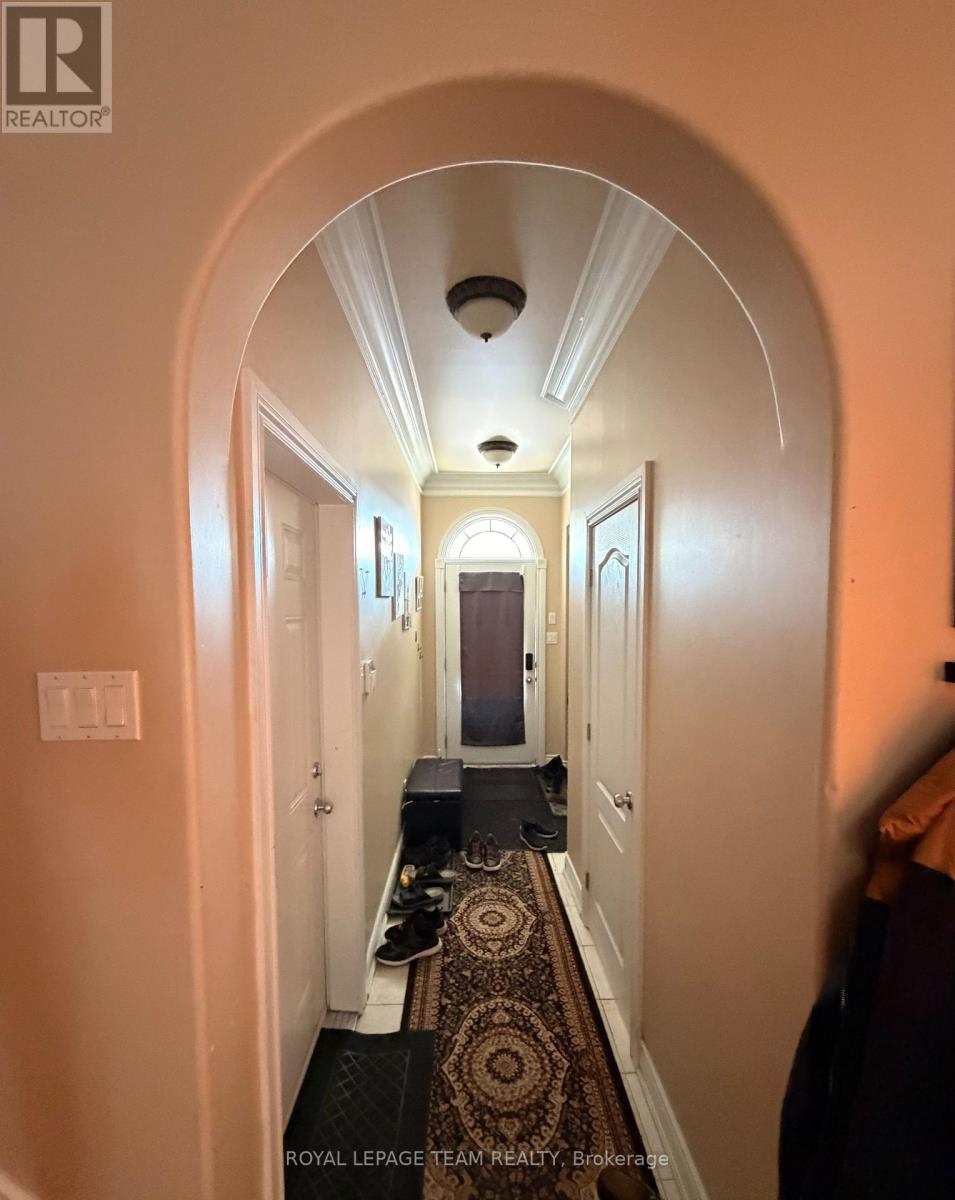 1221 Anoka Street, Ottawa, Ontario  K1V 6C5 - Photo 4 - X13111002
