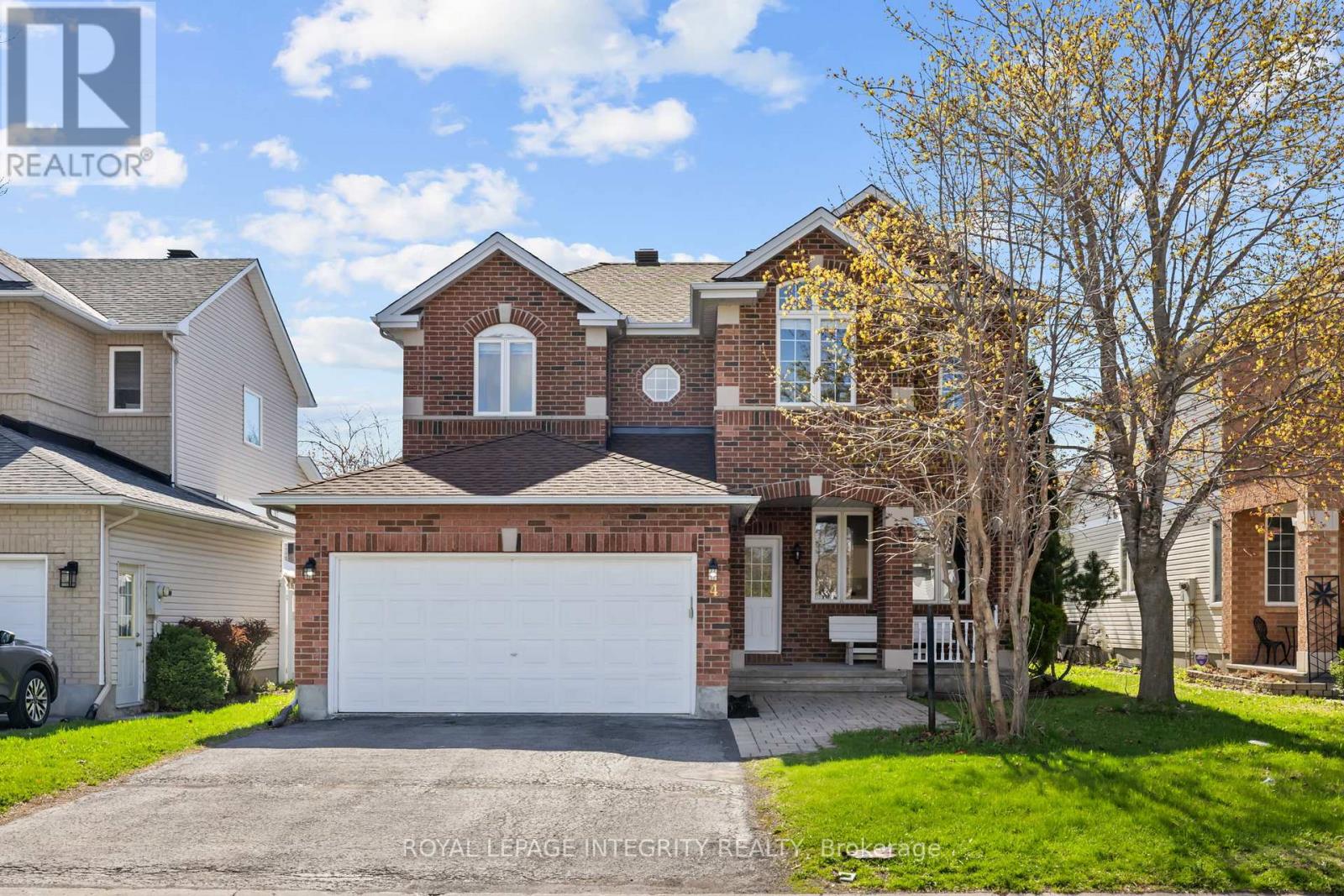 4 TAMARACK PLACE N, Ottawa, Ontario