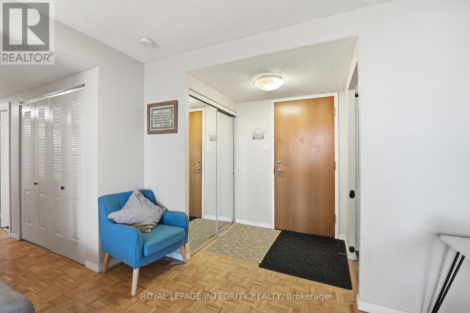 1208 - 2760 Carousel Crescent, Ottawa, Ontario  K1T 2N4 - Photo 3 - X13112302