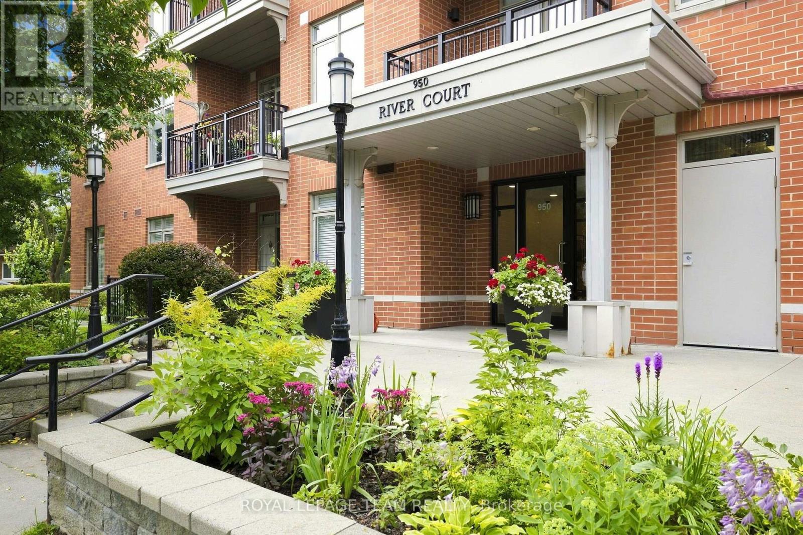 212 - 950 Marguerite Avenue, Ottawa, Ontario  K1K 3T8 - Photo 3 - X13112342