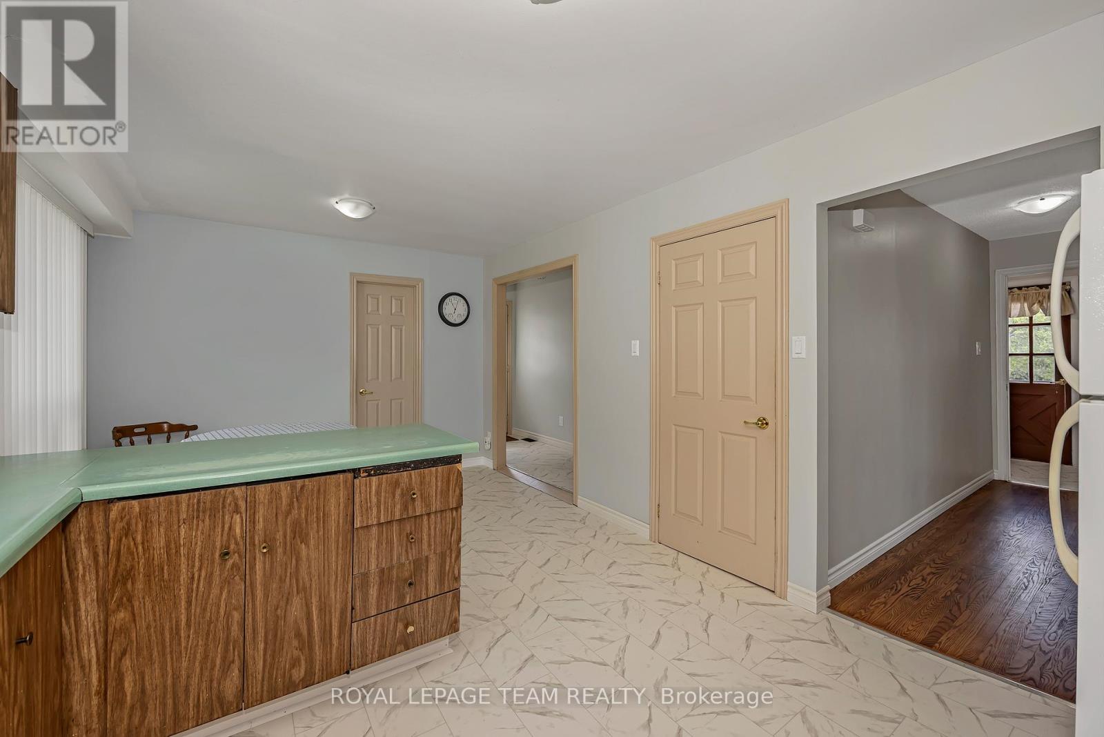 73 Southpark Drive, Ottawa, Ontario  K1B 3B5 - Photo 14 - X13112838