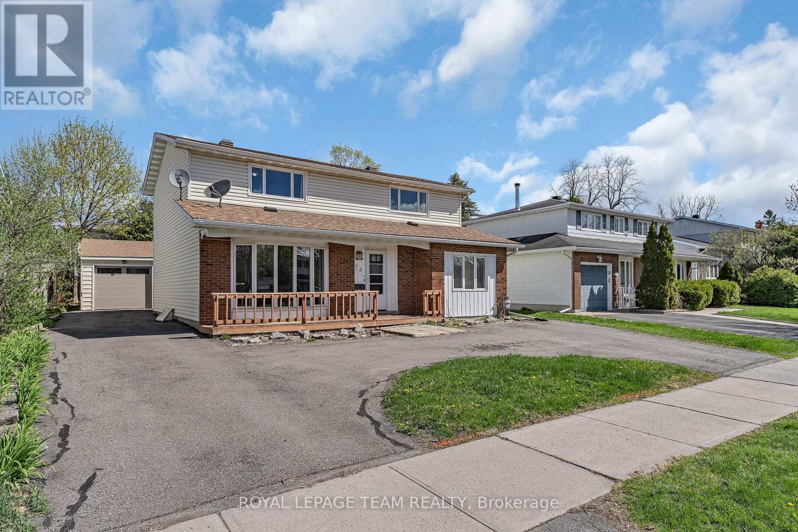 73 Southpark Drive, Ottawa, Ontario  K1B 3B5 - Photo 2 - X13112838