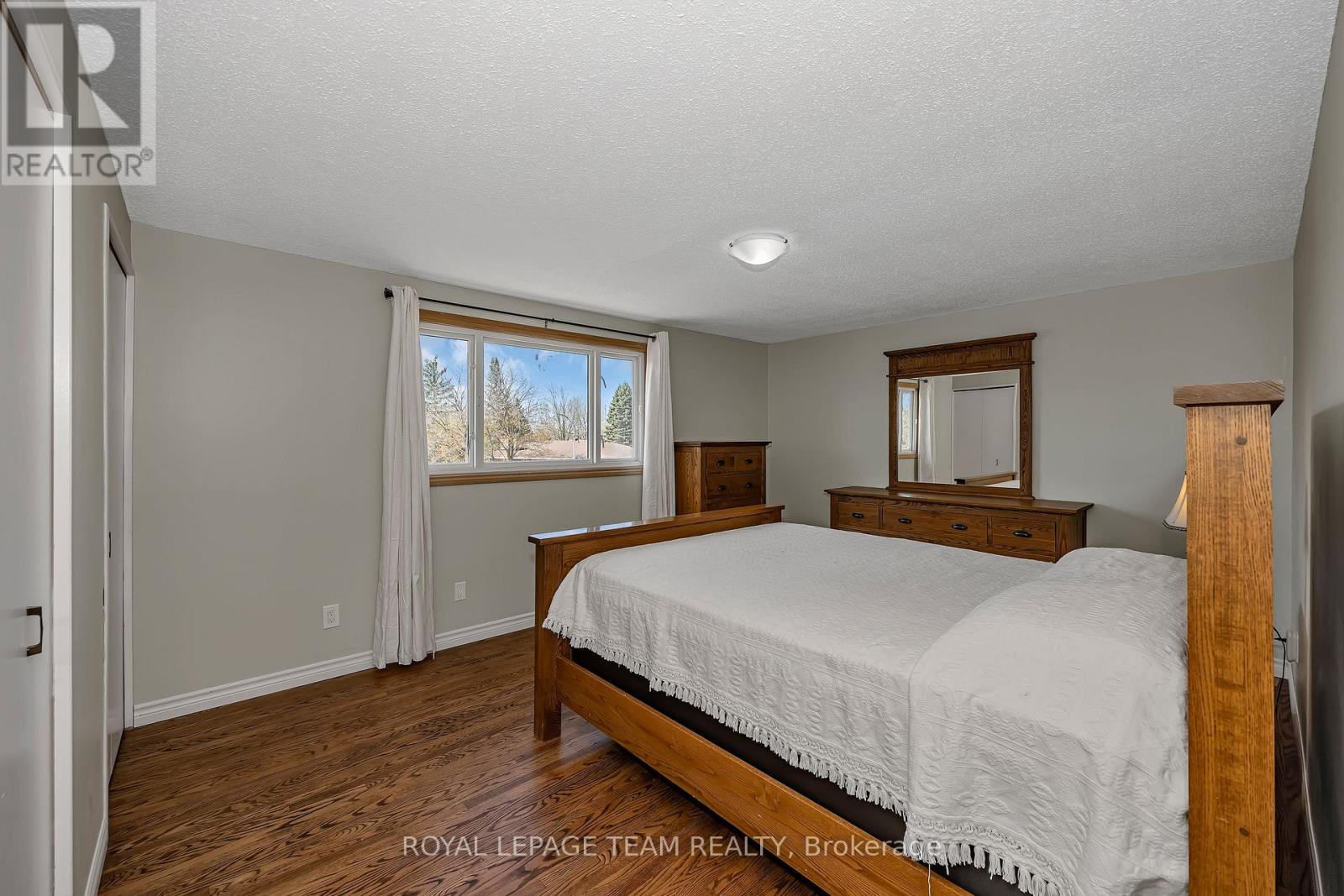 73 Southpark Drive, Ottawa, Ontario  K1B 3B5 - Photo 28 - X13112838