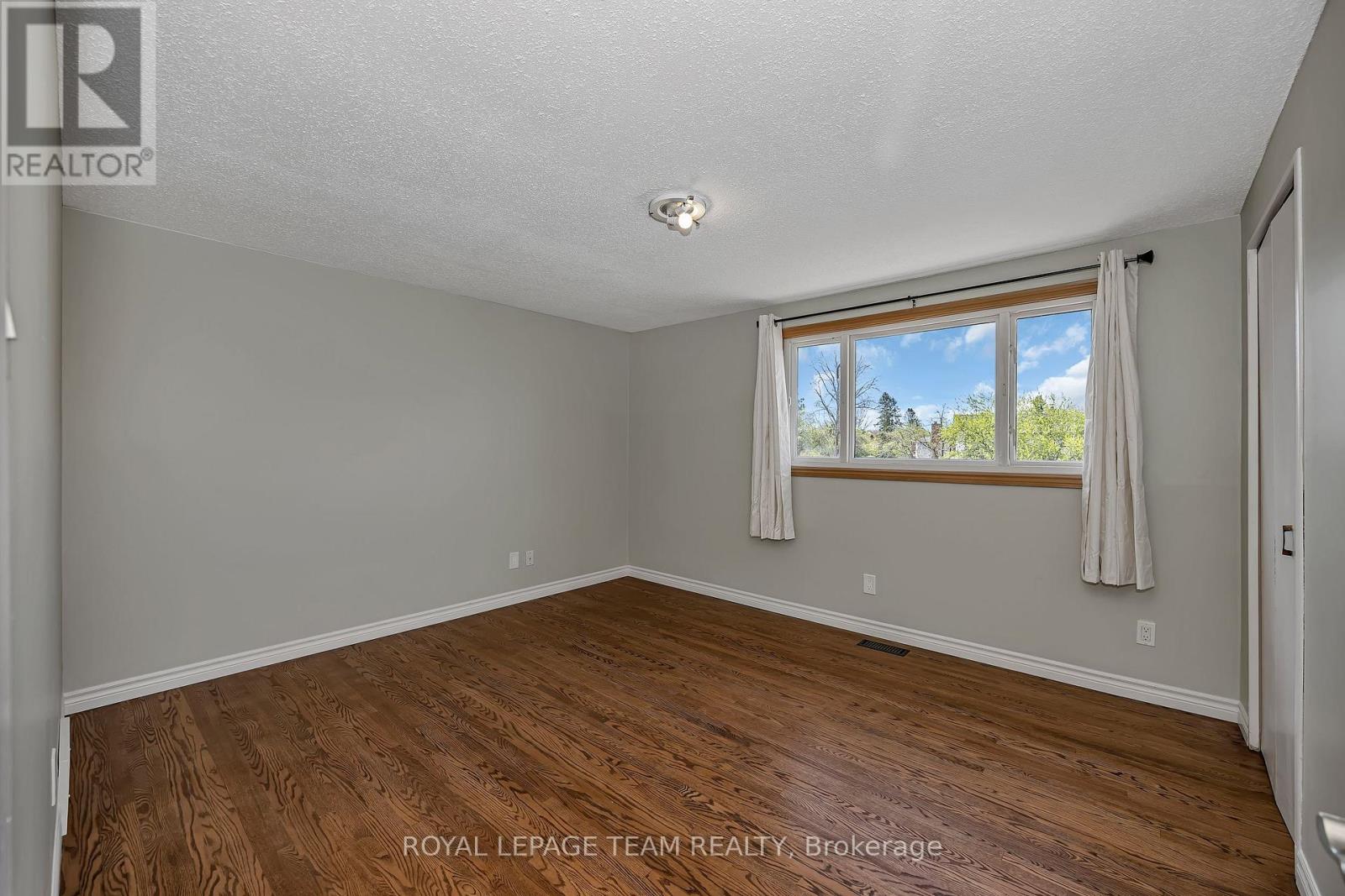 73 Southpark Drive, Ottawa, Ontario  K1B 3B5 - Photo 33 - X13112838