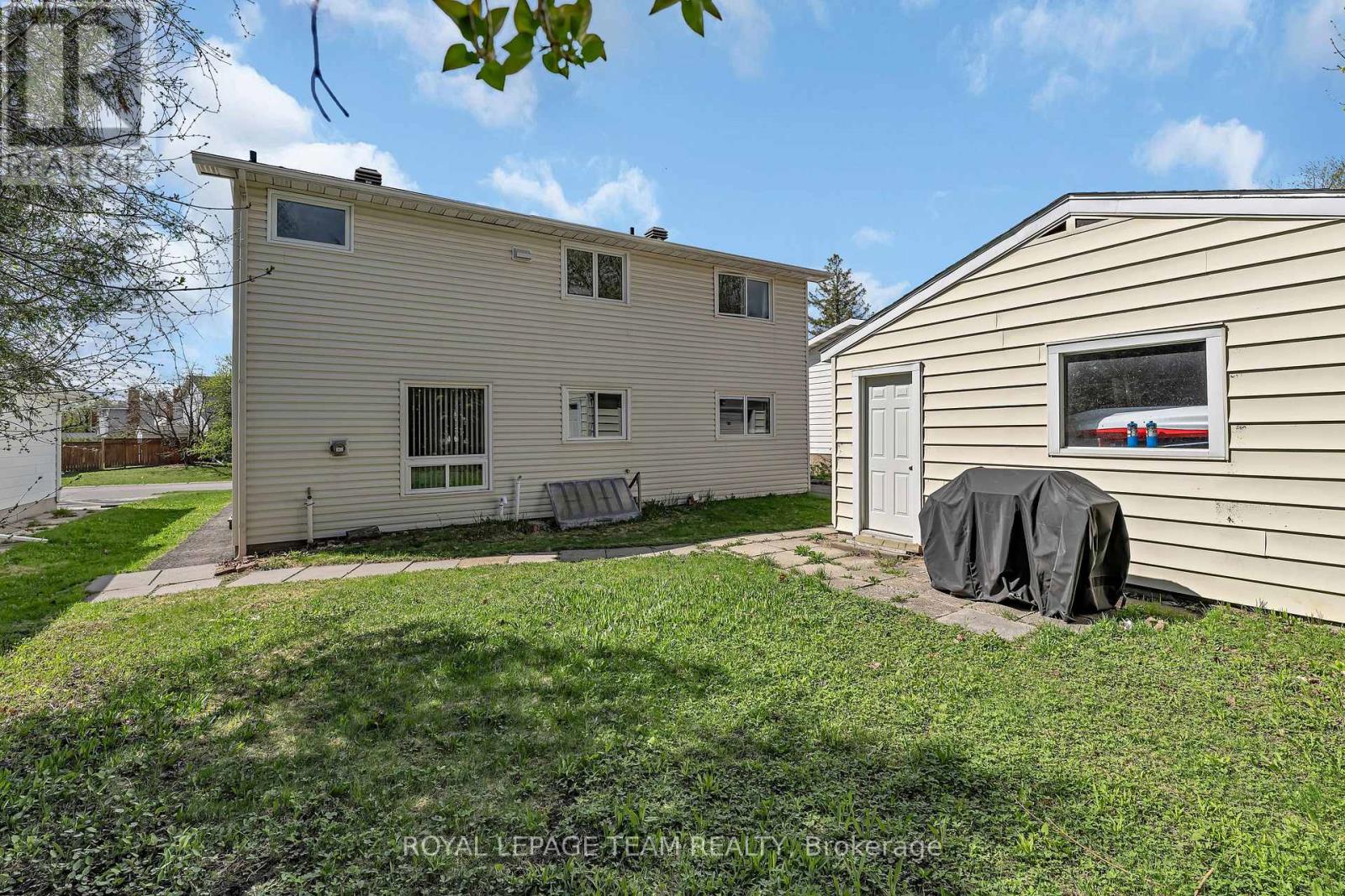 73 Southpark Drive, Ottawa, Ontario  K1B 3B5 - Photo 46 - X13112838