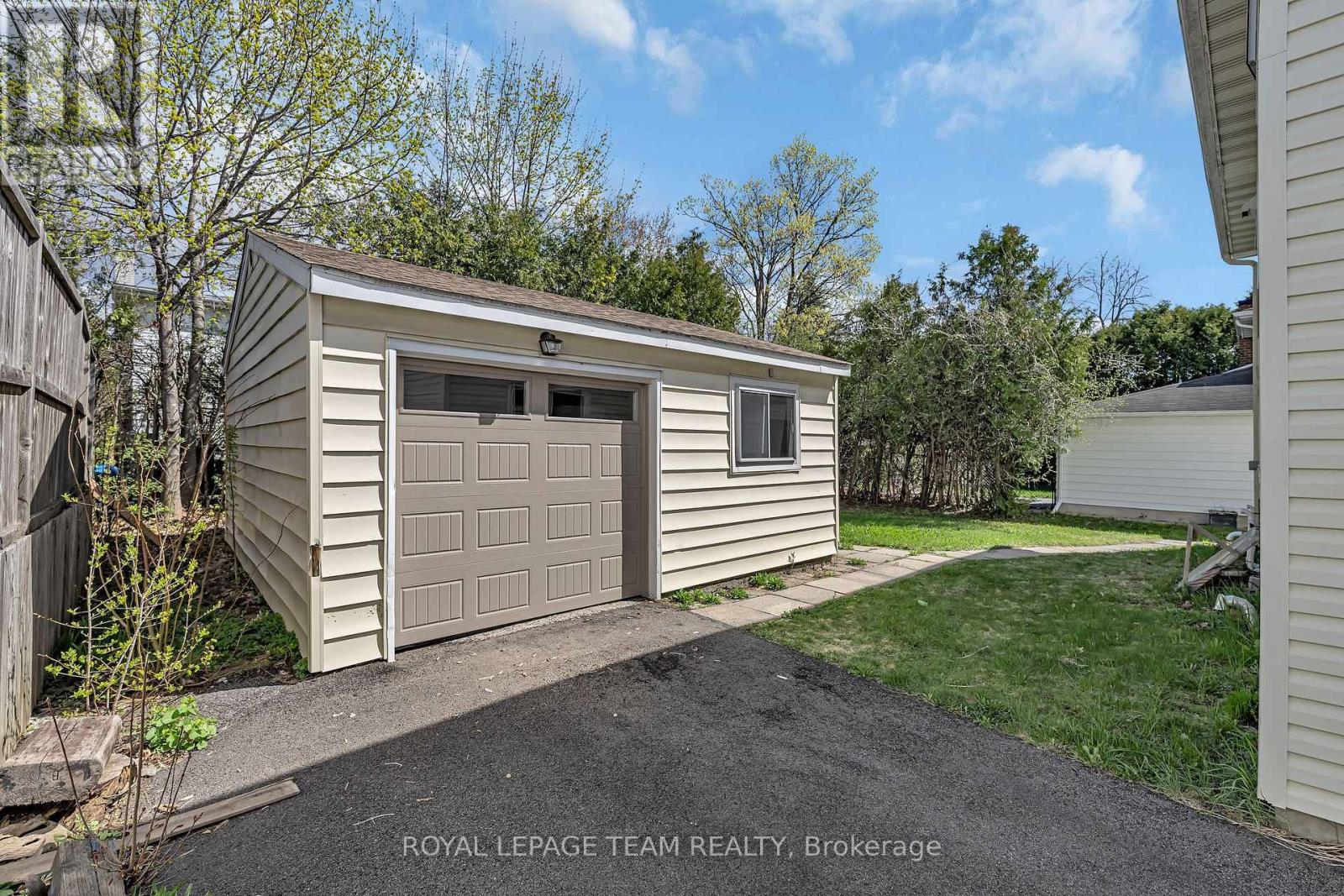 73 Southpark Drive, Ottawa, Ontario  K1B 3B5 - Photo 47 - X13112838