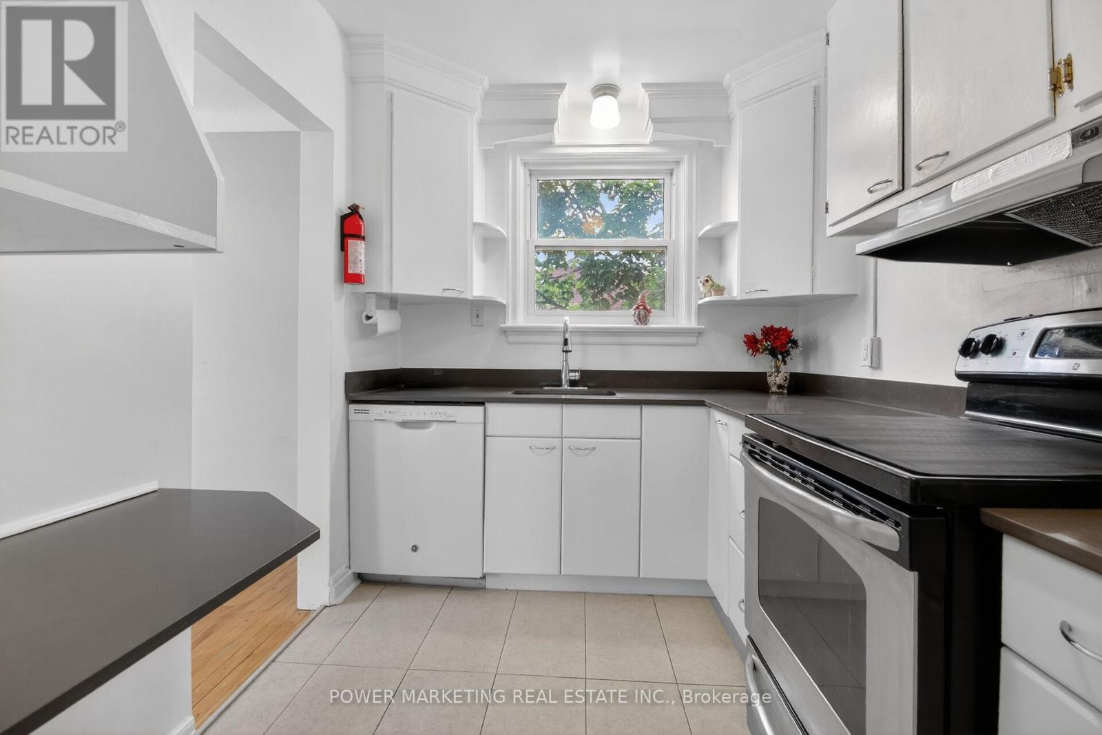 391 Greenwood Avenue, Ottawa, Ontario  K2A 0X4 - Photo 17 - X13112884