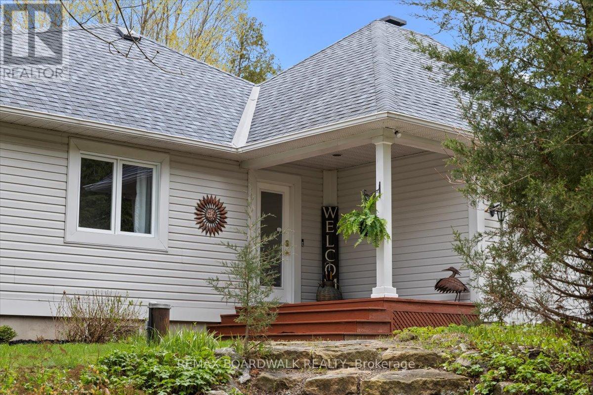 212 Sheldon Road, Rideau Lakes, Ontario  K0G 1V0 - Photo 3 - X13113108