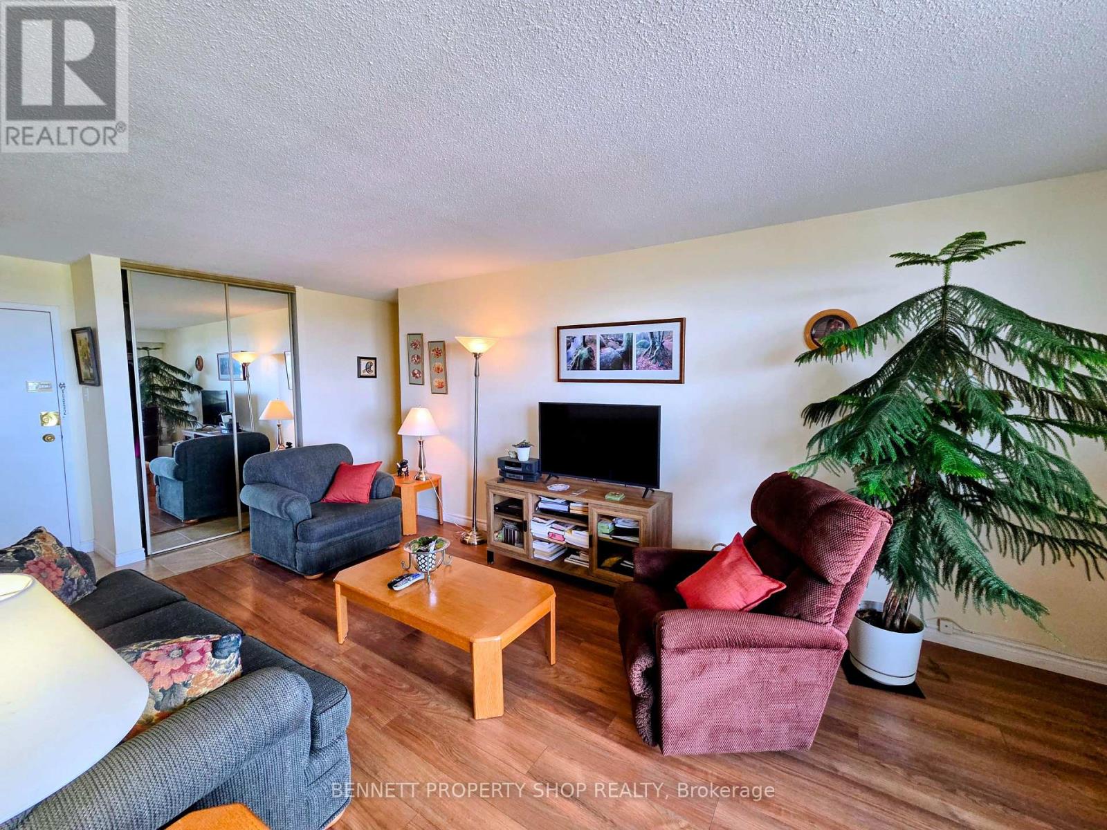 1007 - 2400 Virginia Drive, Ottawa, Ontario  K1H 8L3 - Photo 6 - X13113120