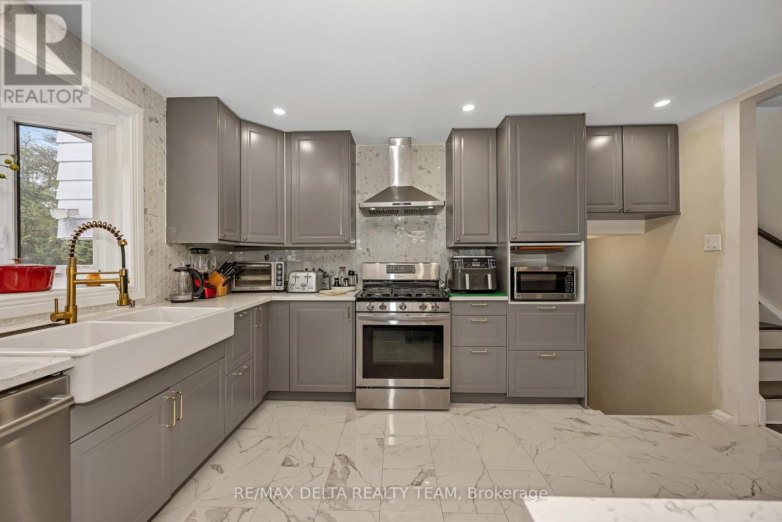 2350 Georgina Drive, Ottawa, Ontario  K2B 7M5 - Photo 13 - X13114332