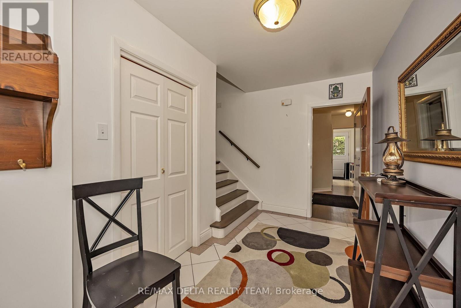 2350 Georgina Drive, Ottawa, Ontario  K2B 7M5 - Photo 5 - X13114332