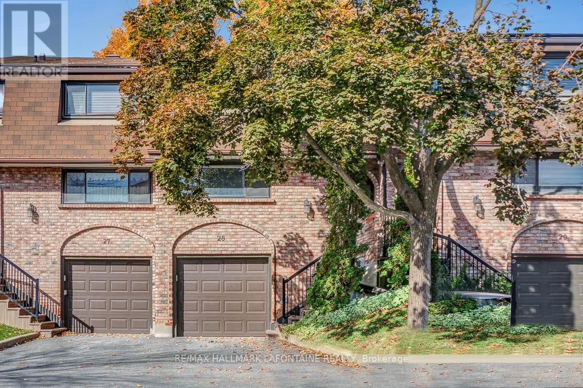 28 - 2 BERTONA STREET, Ottawa, Ontario